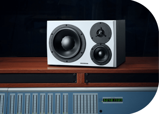 Dynaudio sección